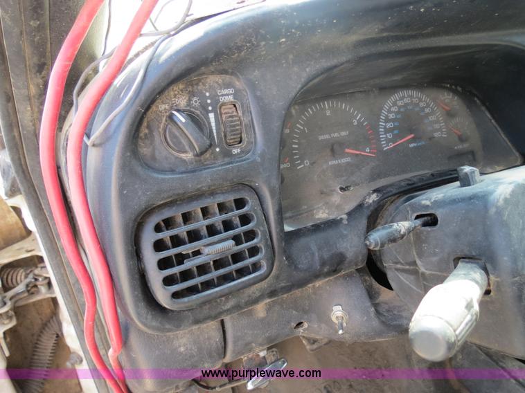 image for item AC9396 2002 Dodge Ram 3500 Laramie SLT flatbed truck