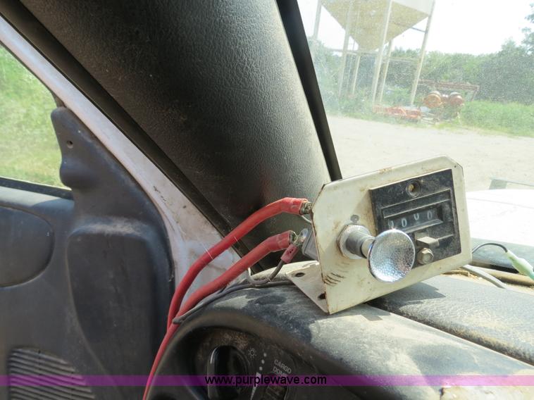 image for item AC9396 2002 Dodge Ram 3500 Laramie SLT flatbed truck