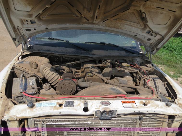 image for item AC9396 2002 Dodge Ram 3500 Laramie SLT flatbed truck