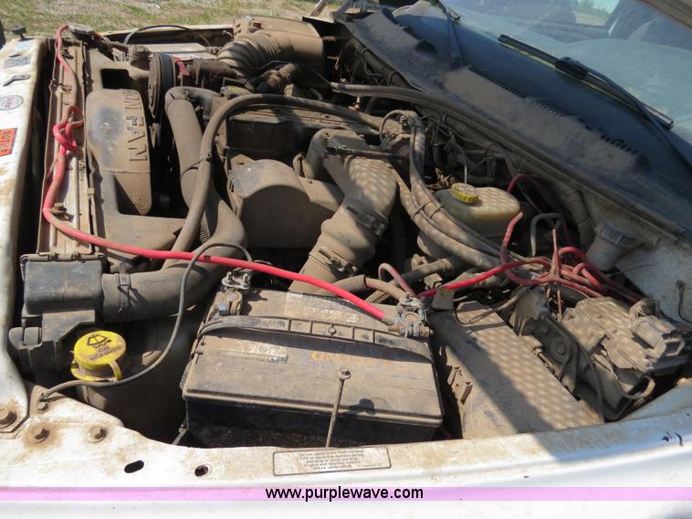 image for item AC9396 2002 Dodge Ram 3500 Laramie SLT flatbed truck