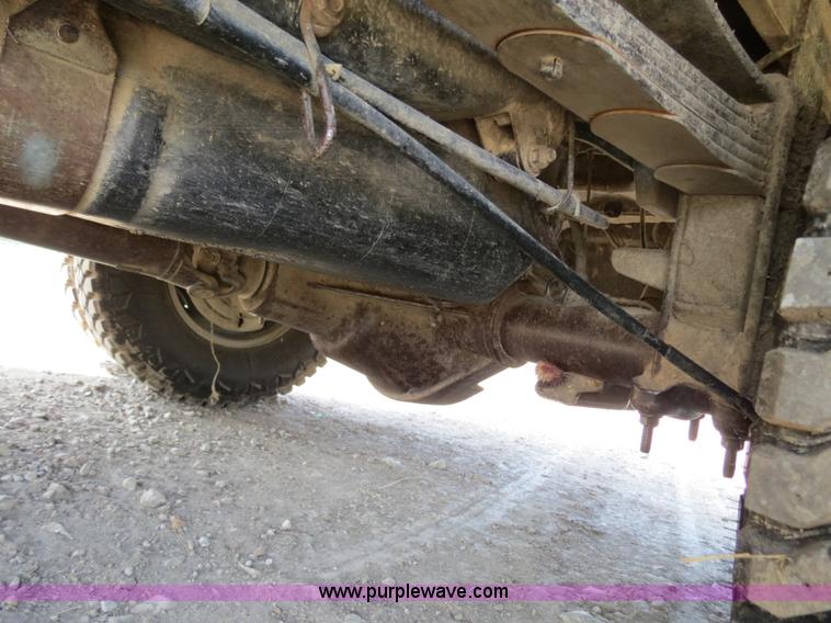 image for item AC9396 2002 Dodge Ram 3500 Laramie SLT flatbed truck