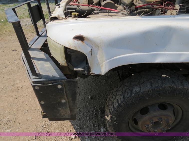 image for item AC9396 2002 Dodge Ram 3500 Laramie SLT flatbed truck