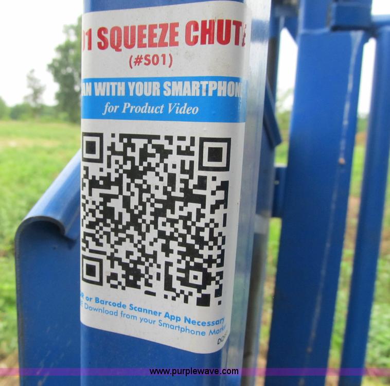 image for item AC9408 Priefert squeeze chute