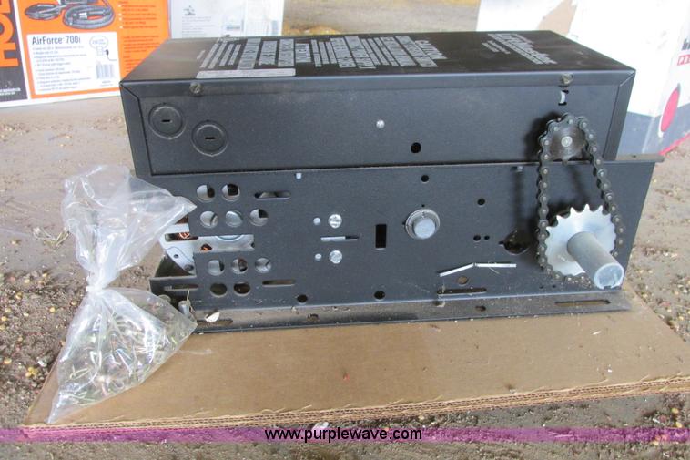 Chamberlain Liftmaster commercial door opener in Flemington, MO Item