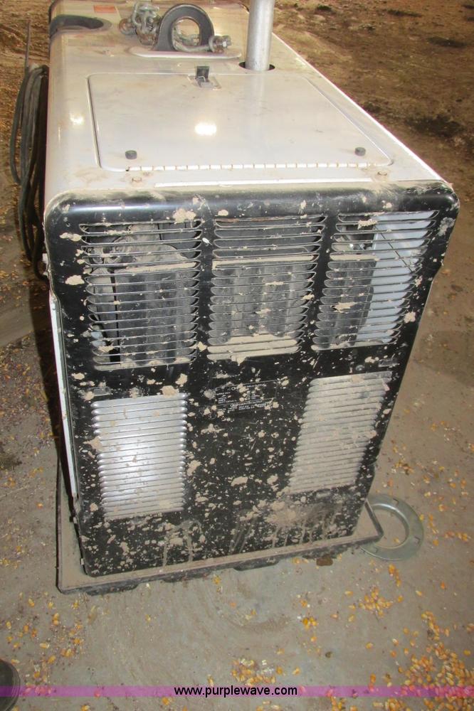 image for item AZ9586 Hobart Champion Elite welder/generator