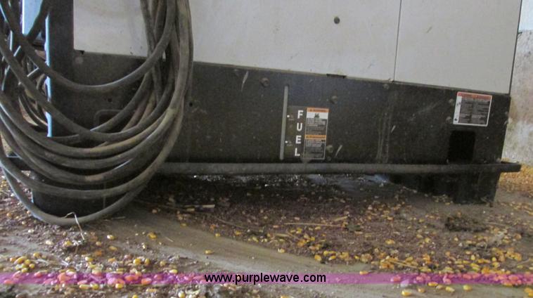 image for item AZ9586 Hobart Champion Elite welder/generator