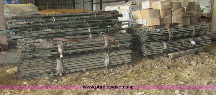 image for item AZ9591 T-posts and clips