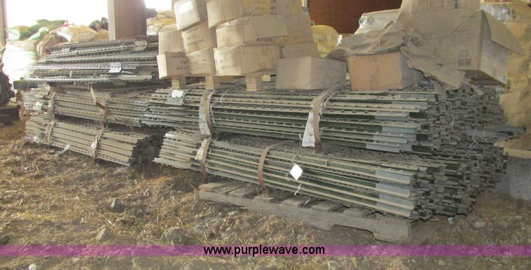 image for item AZ9591 T-posts and clips