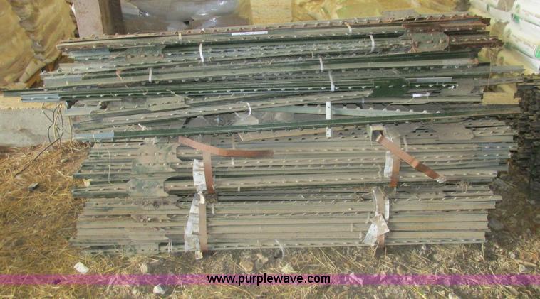 image for item AZ9591 T-posts and clips