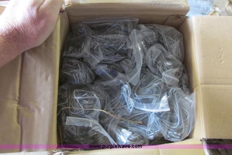 image for item AZ9591 T-posts and clips