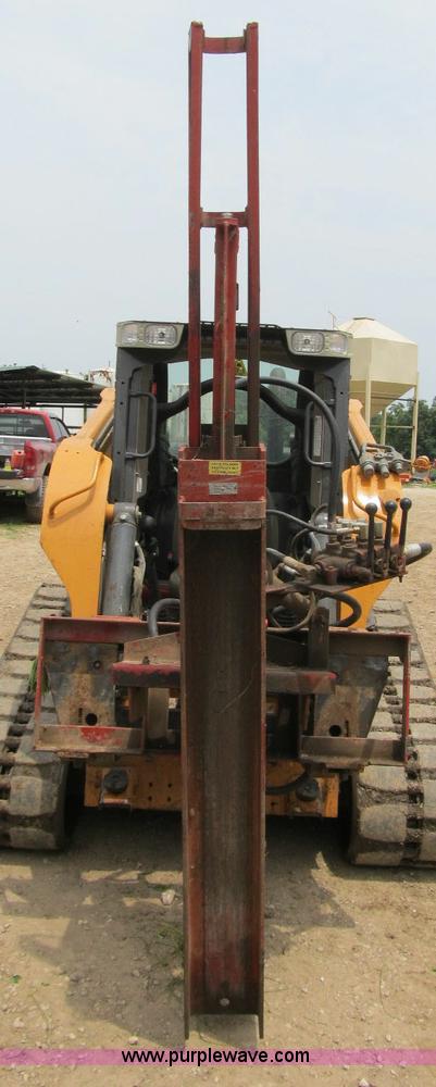 image for item F4947 Shaver HD8 hydraulic skid steer post driver