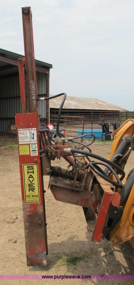 image for item F4947 Shaver HD8 hydraulic skid steer post driver
