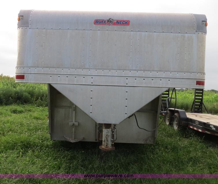 image for item F4957 2001 Eby Ruff Neck 26' aluminum gooseneck stock trailer