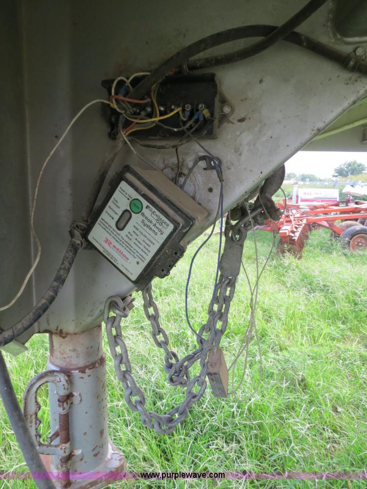 image for item F4957 2001 Eby Ruff Neck 26' aluminum gooseneck stock trailer