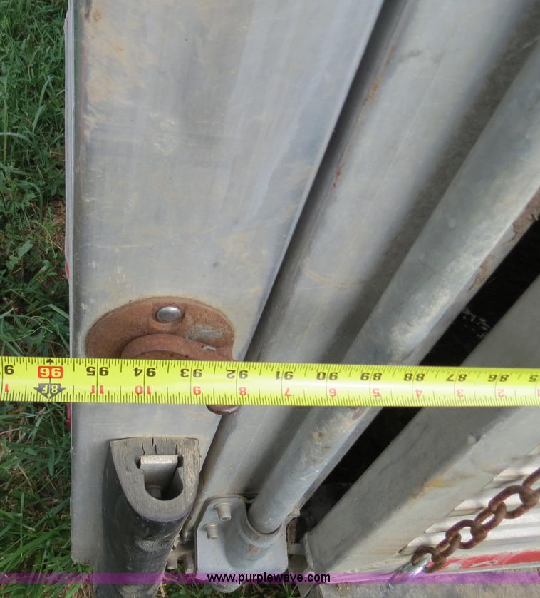 image for item F4957 2001 Eby Ruff Neck 26' aluminum gooseneck stock trailer