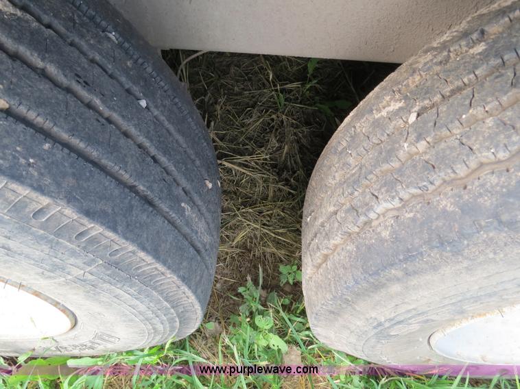 image for item F4957 2001 Eby Ruff Neck 26' aluminum gooseneck stock trailer