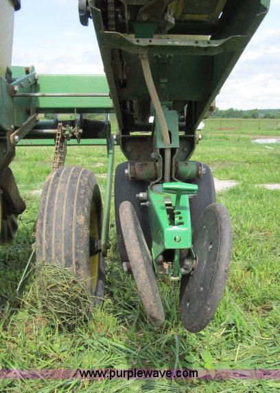 image for item F4958 John Deere 7000 planter