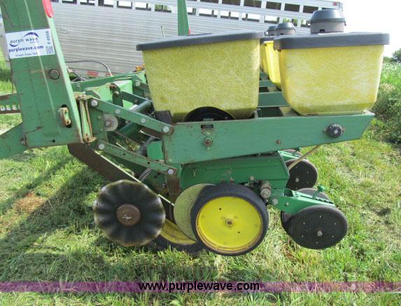 image for item F4958 John Deere 7000 planter