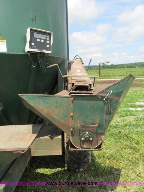 image for item F4959 Arts-Way 5165 grinder mixer