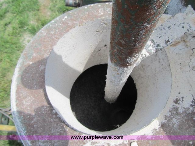 image for item F4959 Arts-Way 5165 grinder mixer