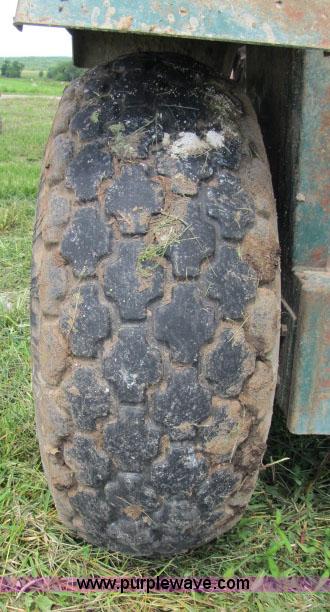 image for item F4959 Arts-Way 5165 grinder mixer