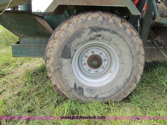 image for item F4959 Arts-Way 5165 grinder mixer