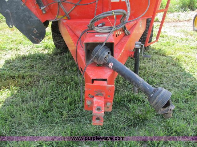 image for item F4961 2012 Kuhn Knight 5143 vertical maxx TMR mixer