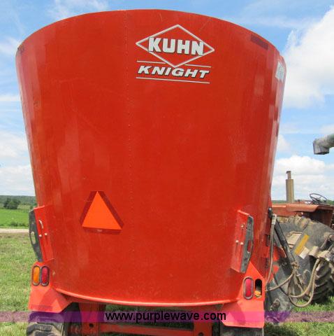 image for item F4961 2012 Kuhn Knight 5143 vertical maxx TMR mixer