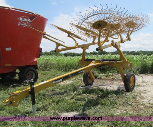 image for item F4962 2012 Vermeer VR1022 10 wheel hay rake