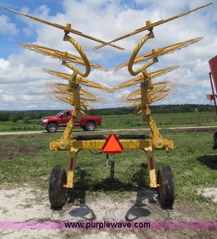 image for item F4962 2012 Vermeer VR1022 10 wheel hay rake