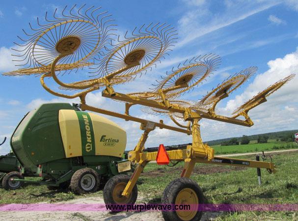 image for item F4962 2012 Vermeer VR1022 10 wheel hay rake