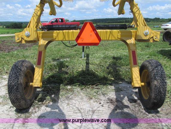 image for item F4962 2012 Vermeer VR1022 10 wheel hay rake