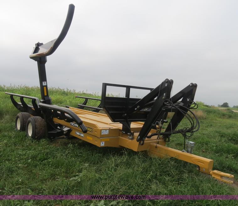 image for item F4966 2013 Tube Line Techo Bale 980 bale hauler/loader