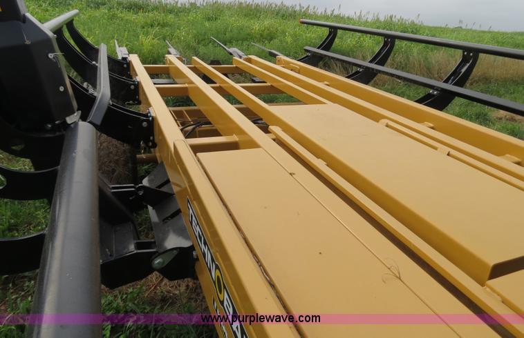 image for item F4966 2013 Tube Line Techo Bale 980 bale hauler/loader