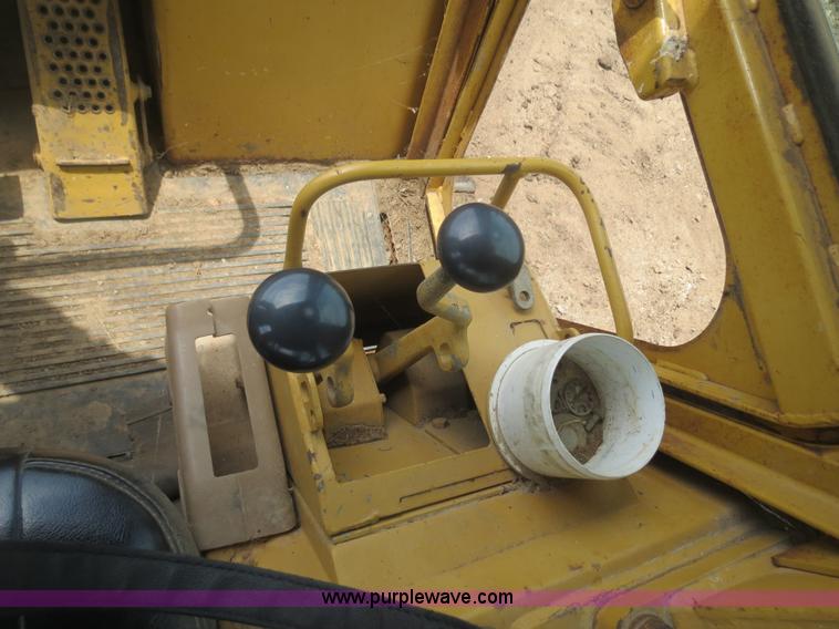 image for item F4967 1991 Caterpillar 953 track loader