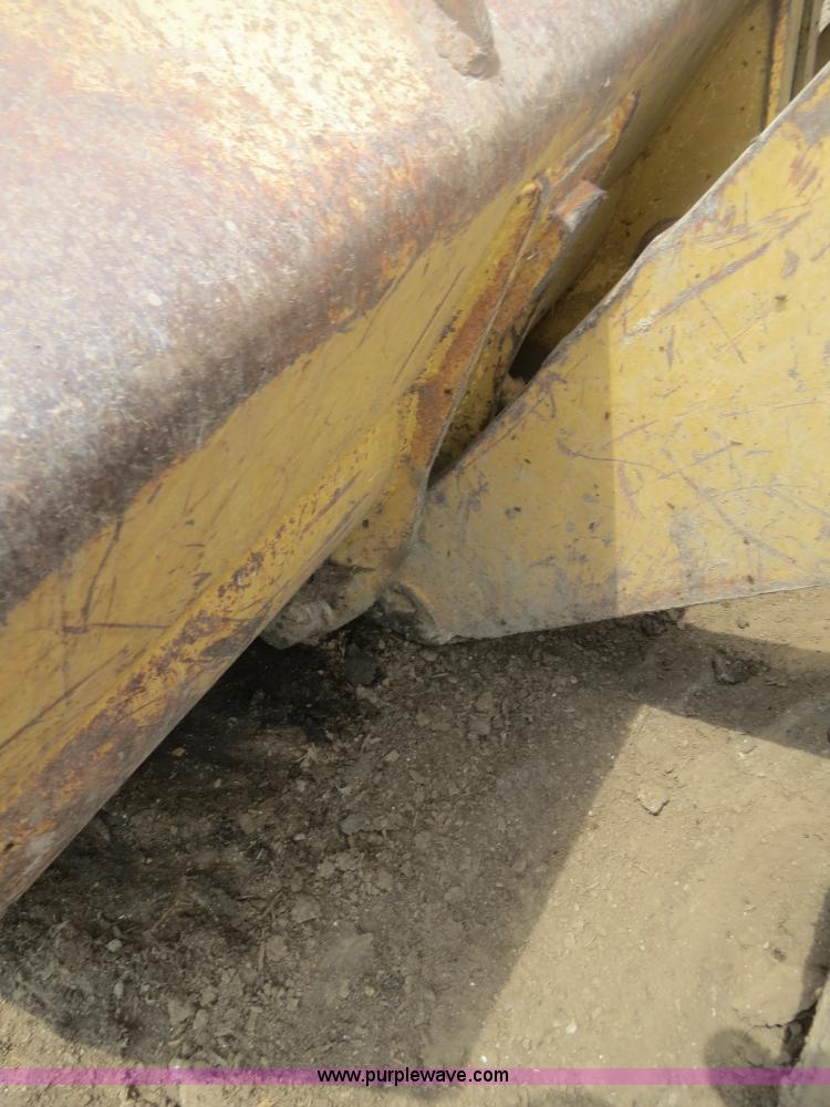 image for item F4967 1991 Caterpillar 953 track loader