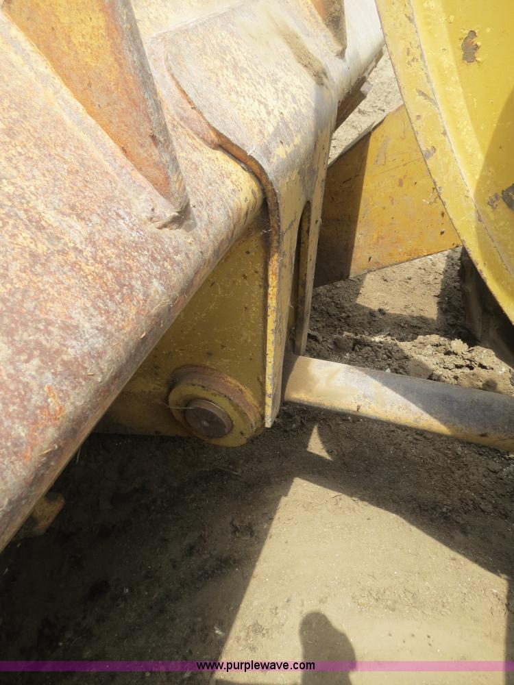 image for item F4967 1991 Caterpillar 953 track loader