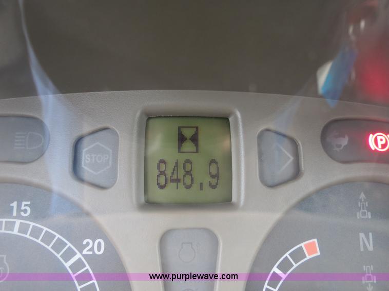 image for item F4970 2011 Case IH Maxxum 125 MFWD tractor