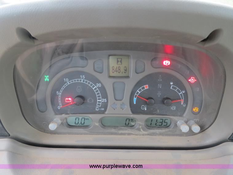 image for item F4970 2011 Case IH Maxxum 125 MFWD tractor