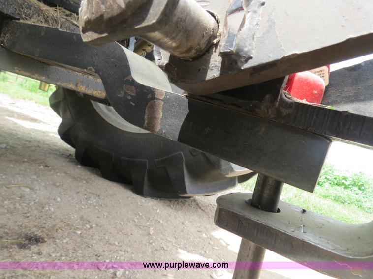 image for item F4970 2011 Case IH Maxxum 125 MFWD tractor