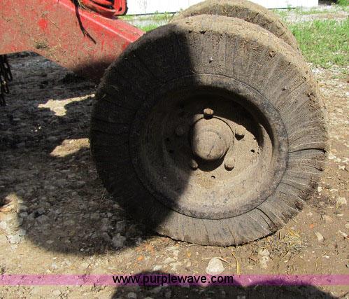 image for item F4971 Bush Hog 2720 rotary mower