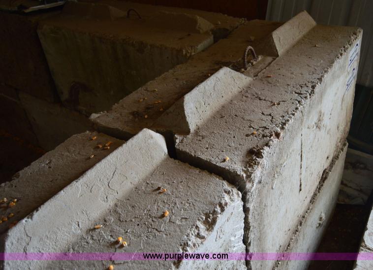 image for item H2891 (24) 4' x 2' x 2' concrete ecology blocks
