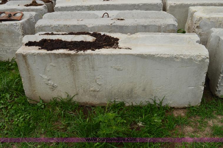 image for item H2894 (20) 6' x 2' x 2' concrete ecology blocks