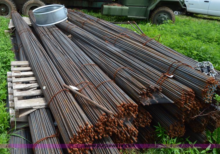 image for item H2908 (4) bundles of 20' x 1/2" rebar