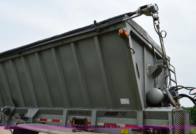 image for item H2915 2000 Red River HVLB237 live bottom trailer