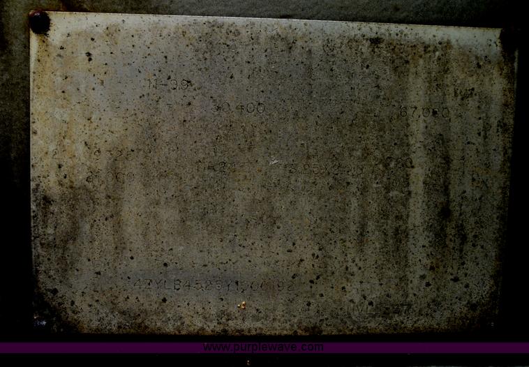 image for item H2915 2000 Red River HVLB237 live bottom trailer