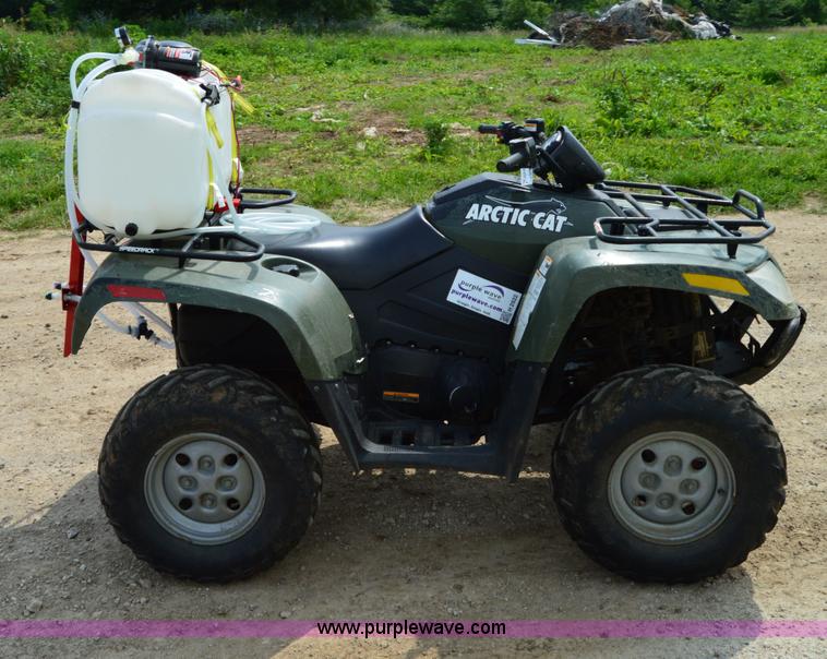 image for item H2922 2011 Artic Cat 700 ATV