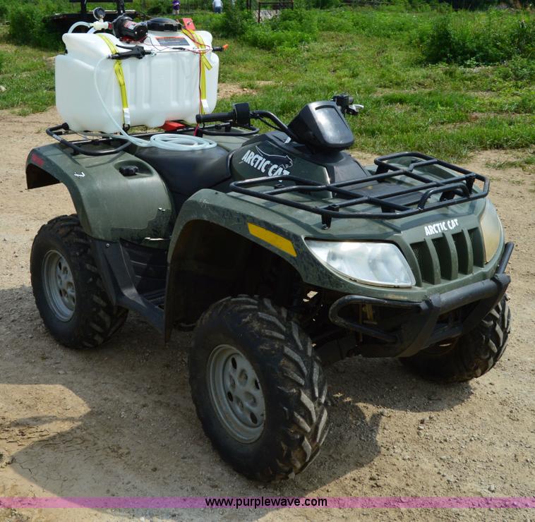 image for item H2922 2011 Artic Cat 700 ATV