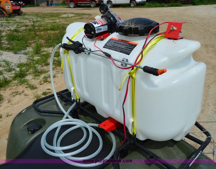 image for item H2922 2011 Artic Cat 700 ATV