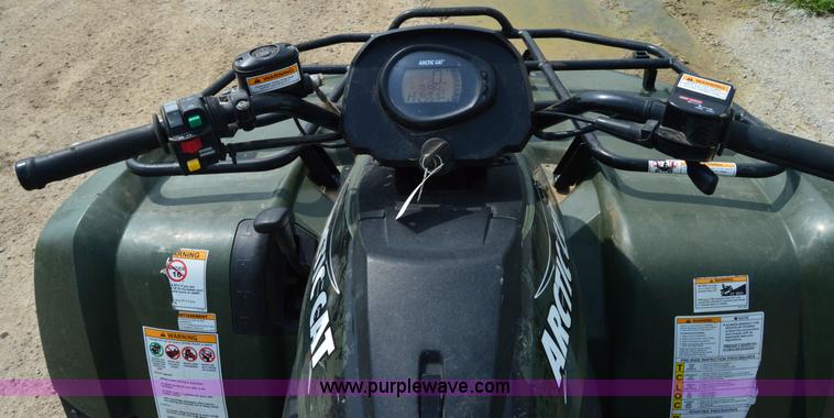 image for item H2922 2011 Artic Cat 700 ATV